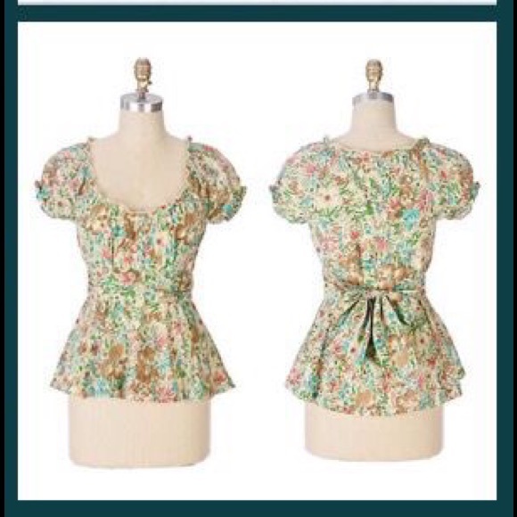 Anthro "Watercolor Tieback" by Viola - Picture 4 of 8
