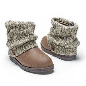 Muk Luks Patti boots sz 8