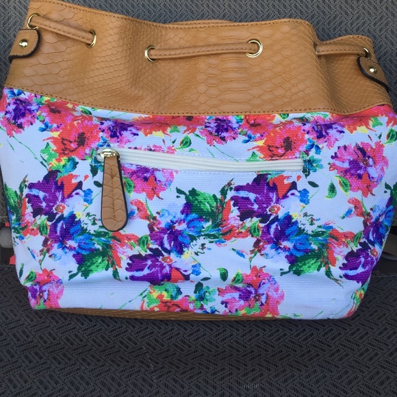 SALE!!! APT 9 FLORAL PRINT SHOULDER BAG - Picture 2 of 2