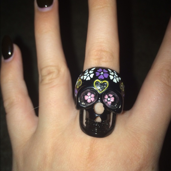 Candy skull ring