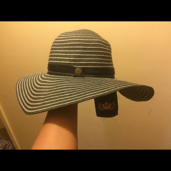 Big Floppy Fashionable Hat