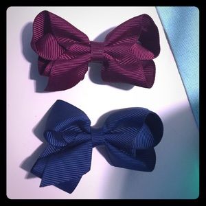 Two hair bows with clip!