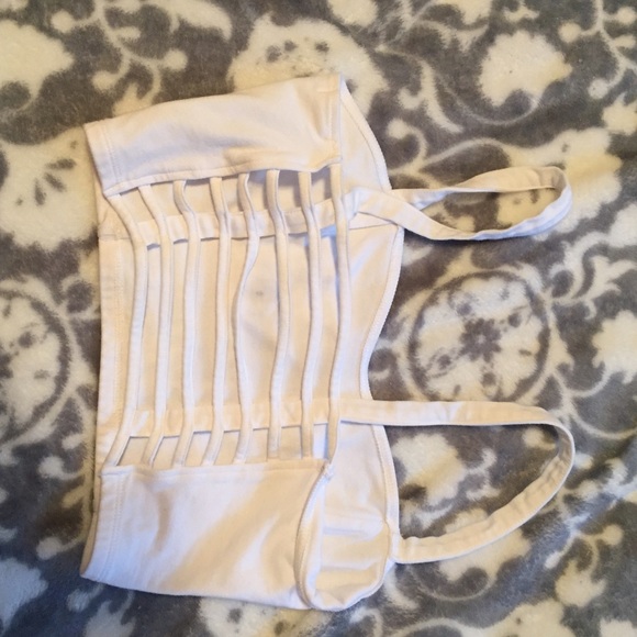 cut out bandeau - Picture 2 of 3