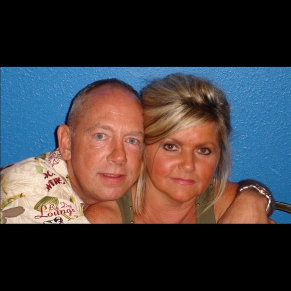 Meet your Posher, Cheryl - Picture 2 of 2