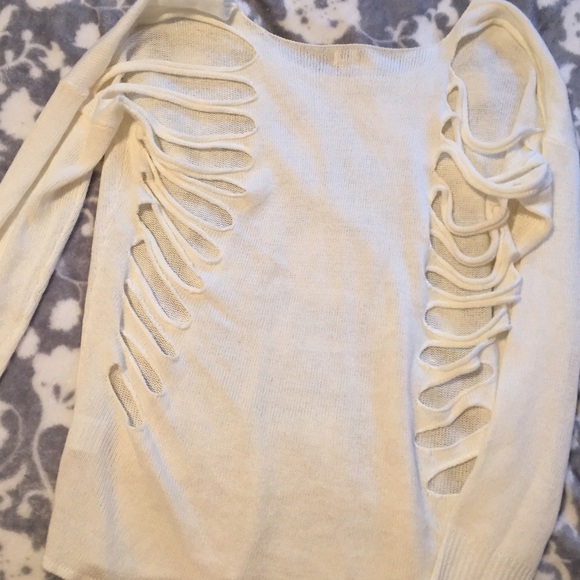 Ripped back cut out sweater - Picture 2 of 3