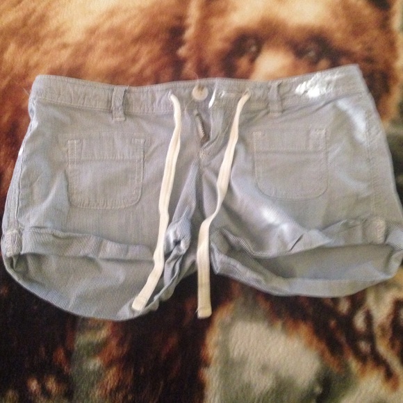 HOLLISTER SHORTS - Picture 1 of 4