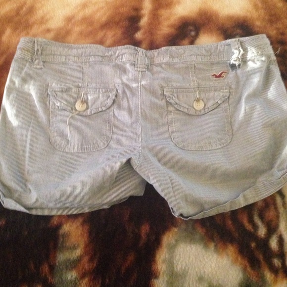 HOLLISTER SHORTS - Picture 2 of 4