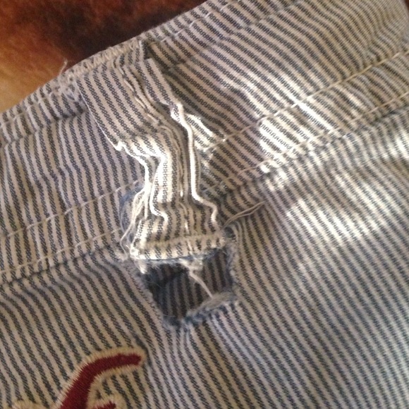 HOLLISTER SHORTS - Picture 3 of 4