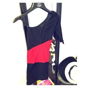 💋SALE💋Bebe black and red dress!