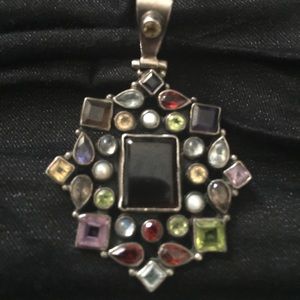 Vintage Necklace with pendant & earrings.