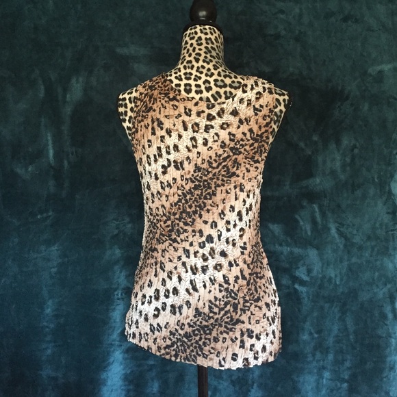 Animal Print Stretchy Blouse - Picture 2 of 3
