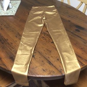 HIGH WAISTED GOLD LEGGINGS
