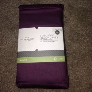 Two organic Threshold pillow cases.
