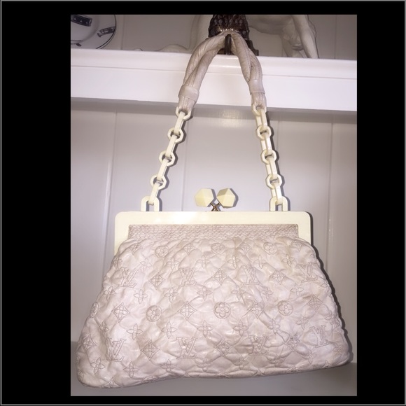 RARE! LOUIS VUITTON CIRRUS OLYMPE QUILTED LAMB VGU - Picture 2 of 4