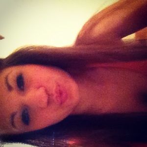 Meet your Posher, Sabra