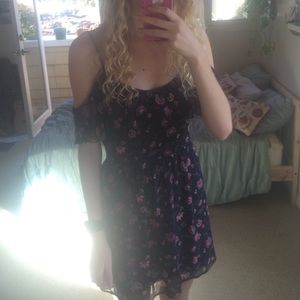 Hollister flowery off shoulder dress