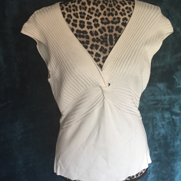 White A|Line Sleeveless Sweater - Picture 4 of 4