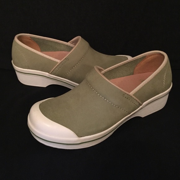 Dansko Professional Women's Clog Shoes