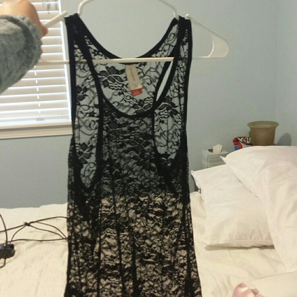 Tank top bundle - Picture 3 of 3