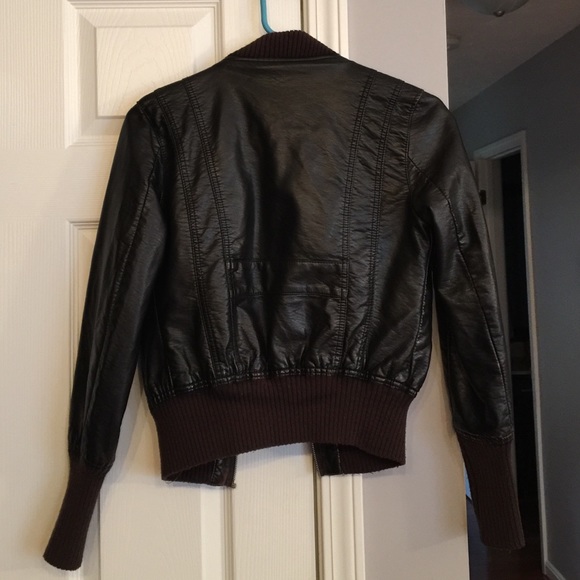Leather jacket - Picture 2 of 2