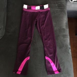 Lululemon color block run inspire crop size 4