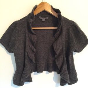 ✨Final Reduction✨F21 short-sleeve ruffle cardigan