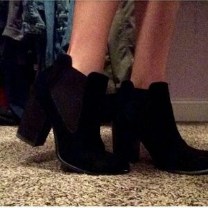 Black. Chunky heel bootie