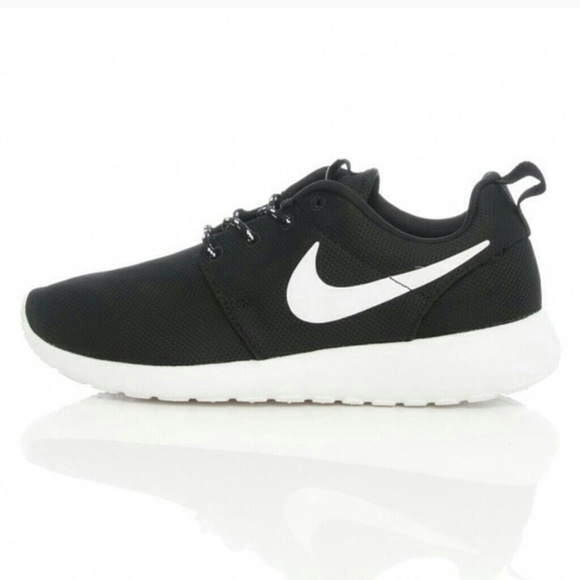 NOT SELLING *ISO THESE ROSHES FOR CHEAP*
