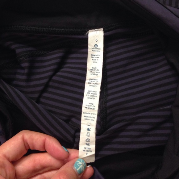 ❌SOLD❌Lululemon Pace Queen tight cadet blue 6 - Picture 2 of 4