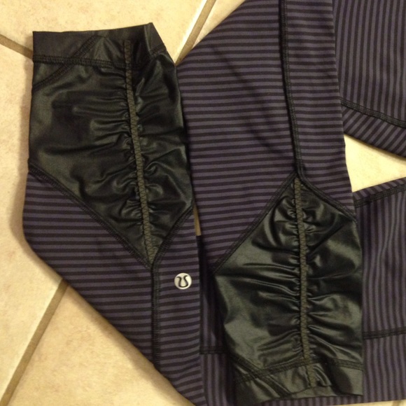 ❌SOLD❌Lululemon Pace Queen tight cadet blue 6 - Picture 3 of 4