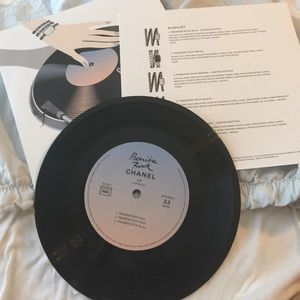 Première Rock CHANEL EP