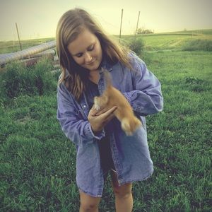 Meet your Posher, Ella