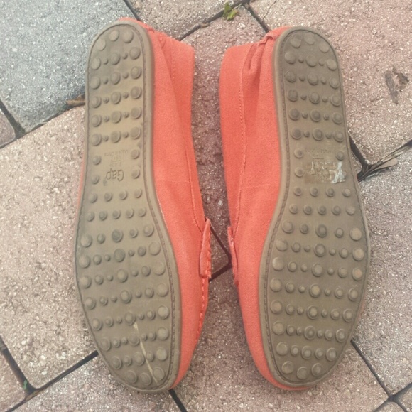 Shoes - Picture 3 of 3