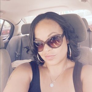 Meet your Posher, Tania