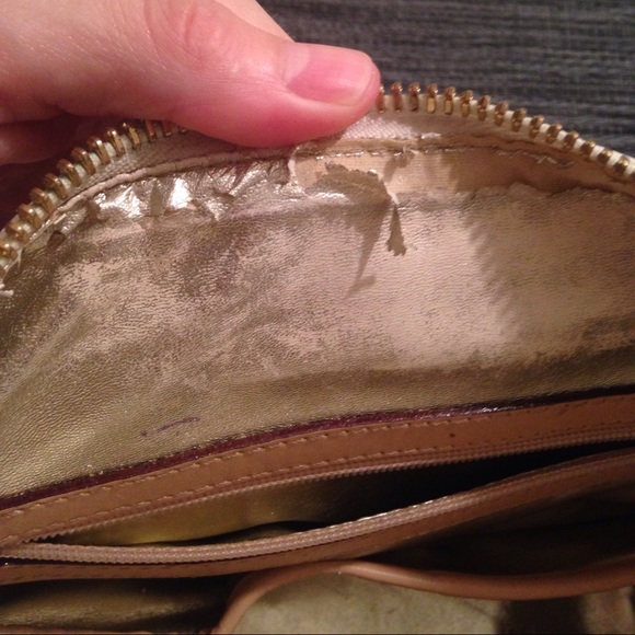 Watch out for @teemwallace she is a SCAMMER - Picture 2 of 4