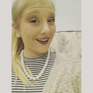 Meet your Posher, Sera