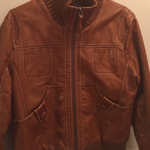 TRENDY fall jacket ❄️❄️SALE TODAY ONLY❄️❄️ - Picture 3 of 4