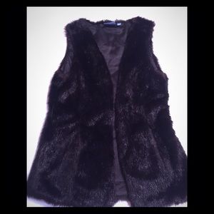 Simply Vera Black Fur Vest