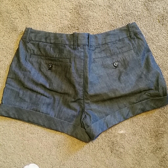 Shorts - Picture 3 of 3