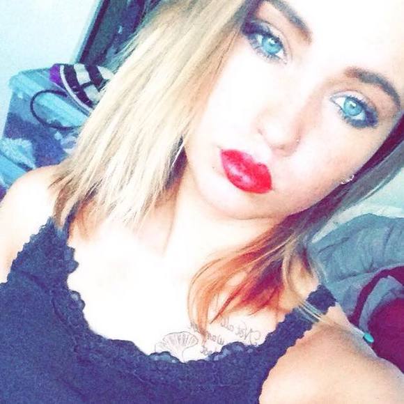 Meet your Posher, Anais