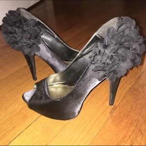 Black Peep Toe Faux Satin Pumps