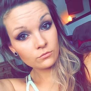 Meet your Posher, Daniella