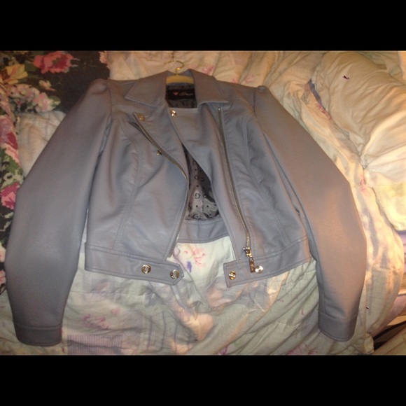 Guess gray leather jacket - Picture 2 of 3