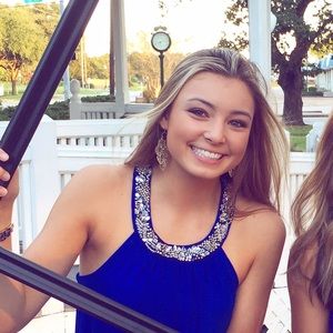 Meet your Posher, Kayla