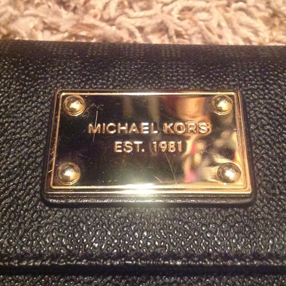 *SOLD*Michael Kors Checkbook Wallet - Picture 2 of 4