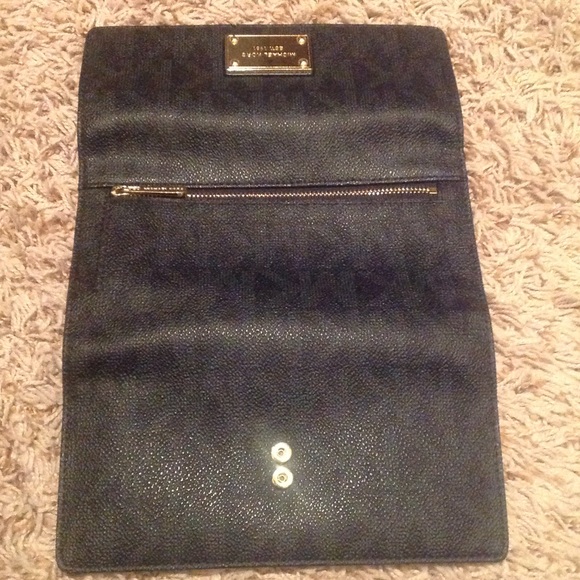 *SOLD*Michael Kors Checkbook Wallet - Picture 4 of 4