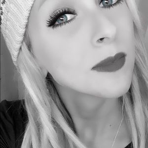 Meet your Posher, Destiny