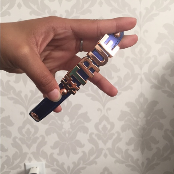 #true - Picture 2 of 3