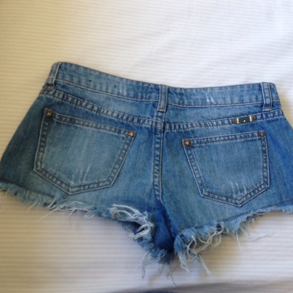 Denim distressed Shorts - Picture 4 of 5