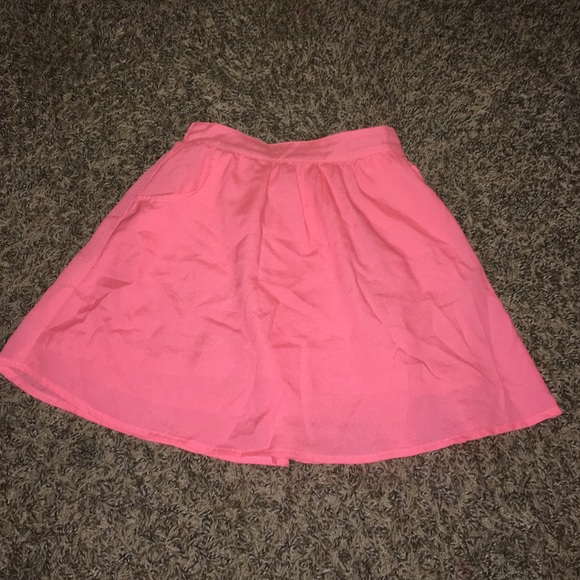 pink skirt